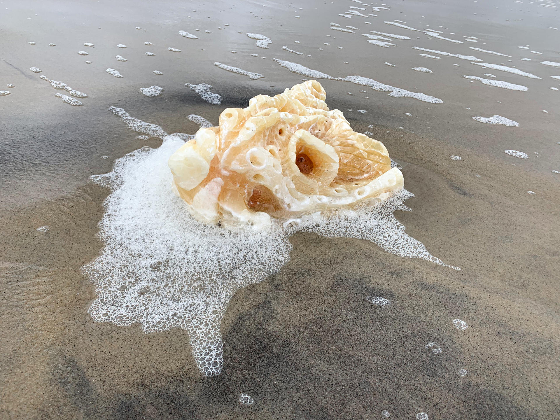 Stone carved onyx calcite