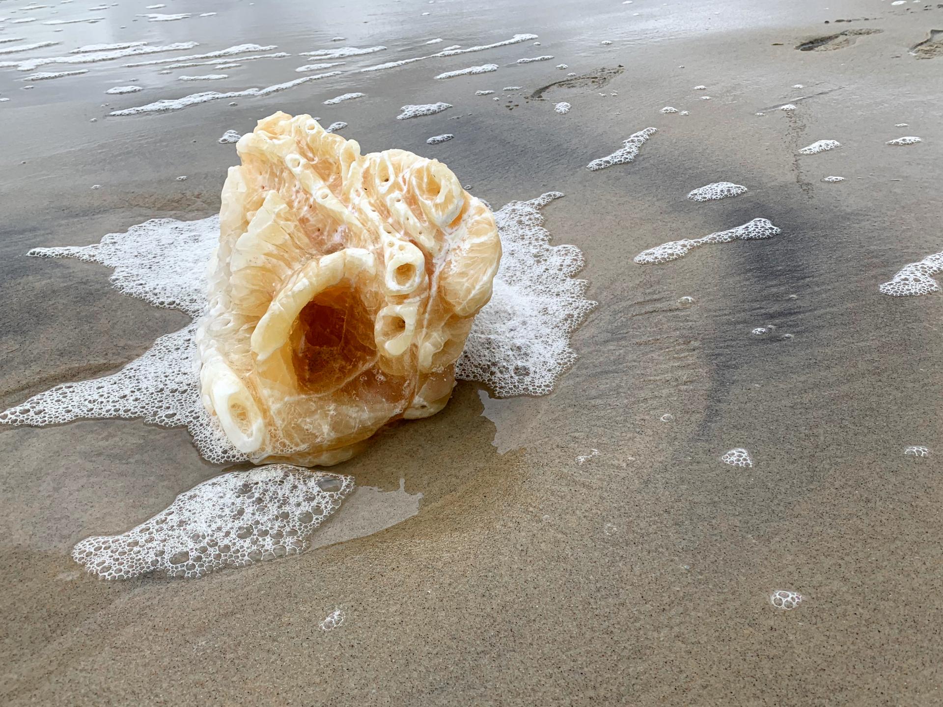 Stone carved onyx calcite