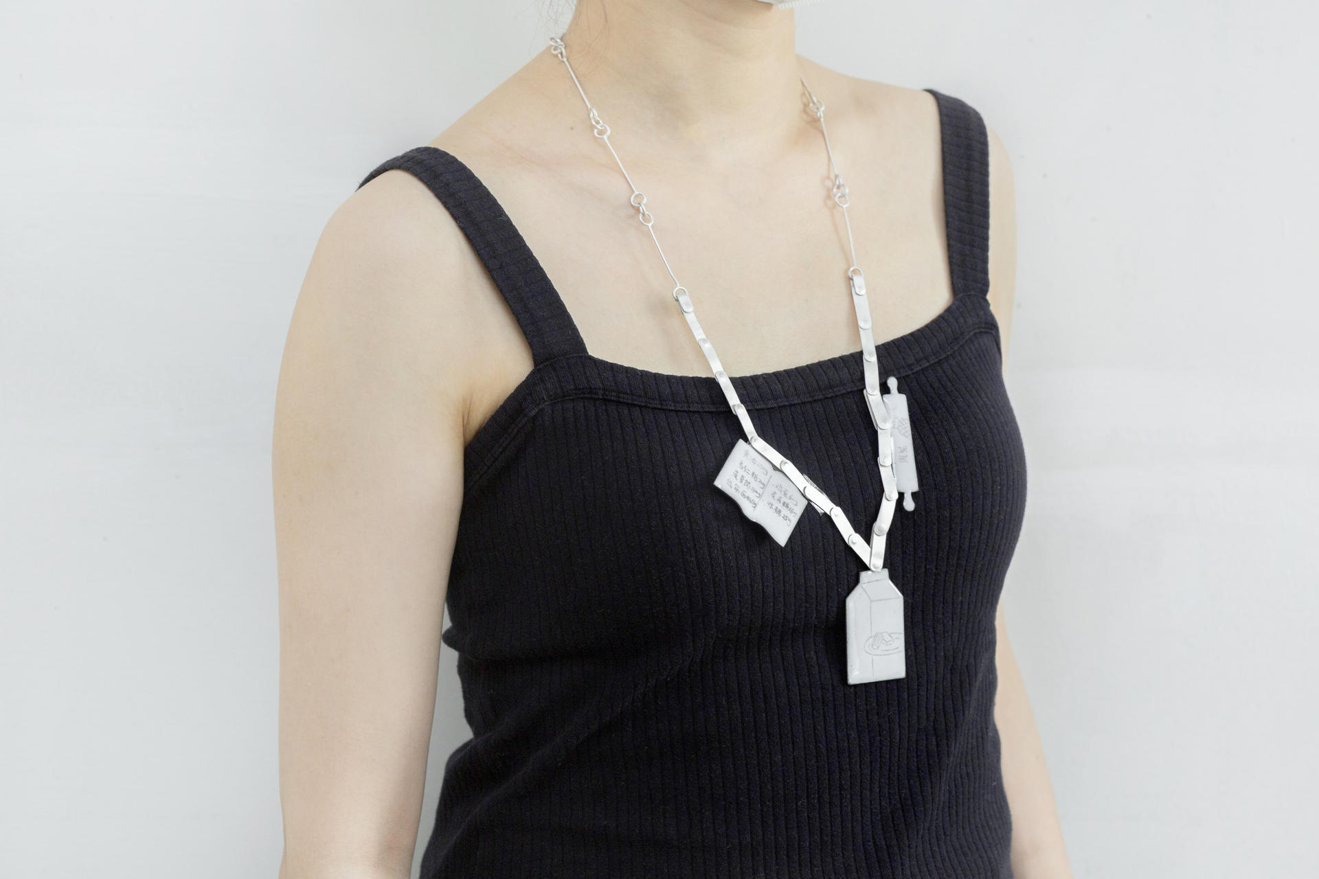 鳳梨酥 [fènɡ lí sū] (Pineapple shortcake) necklace on body