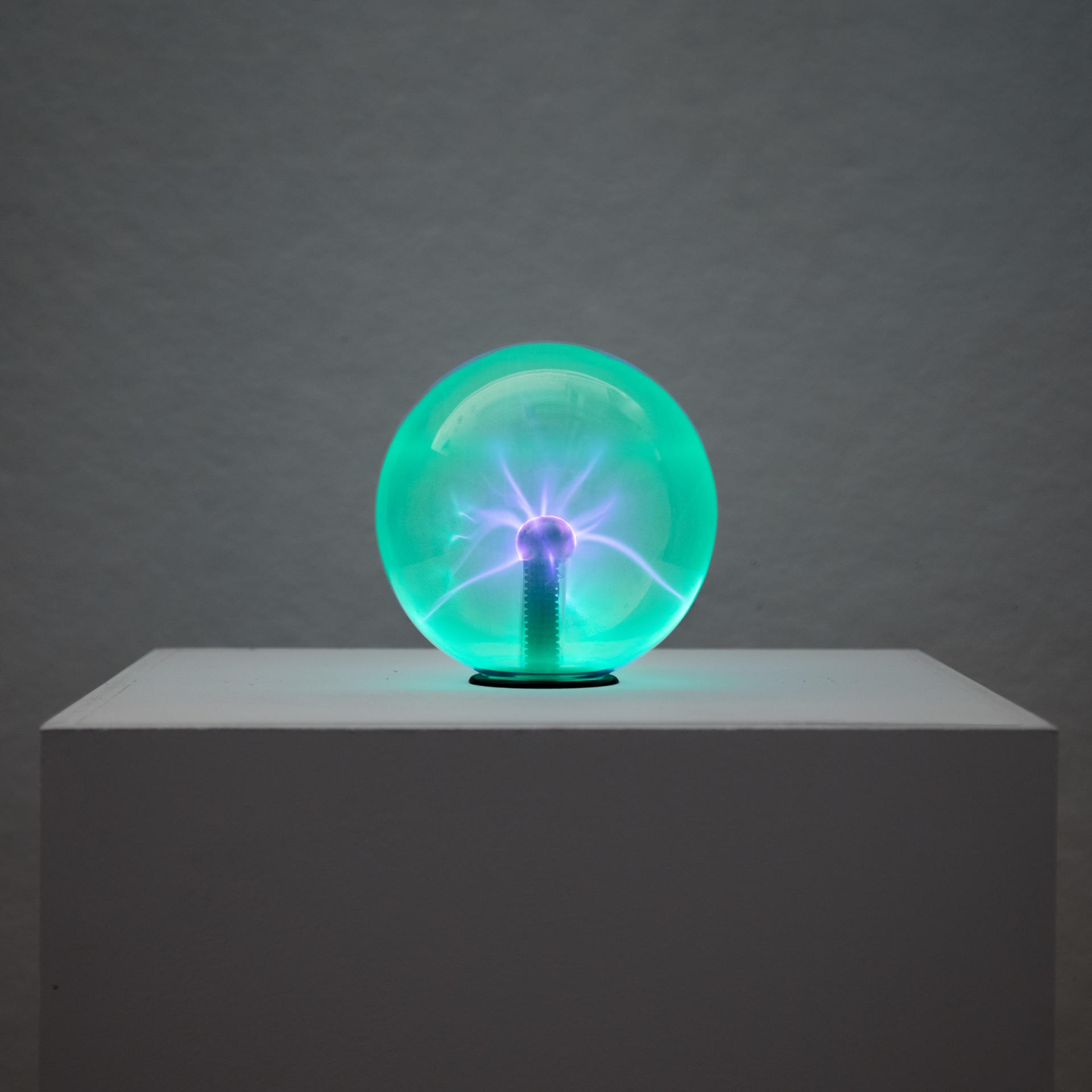 A green lightning ball releases audio.